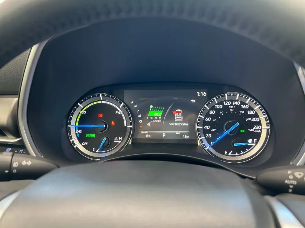 2022 Highlander Hybrid Bronze Edition Cement Colour 10 2022 Highlander Hybrid Bronze Edition Cement Colour 10